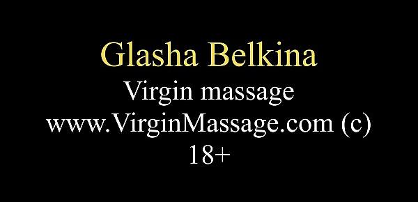  Glasha Belkina gets a nice oily back massage